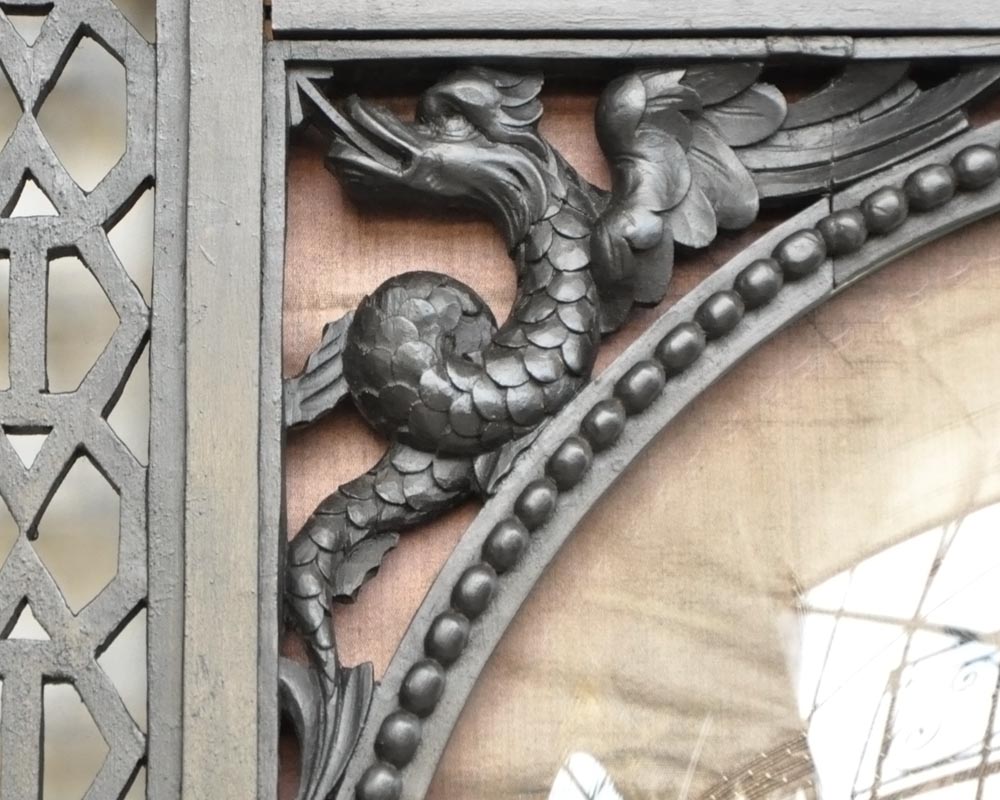 Pair of Japanese-blackened wooden frames decorated with embroidered silk Pair of Japanese-blackened wooden frames decorated with embroidered silk-10