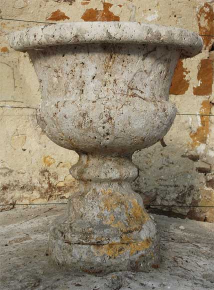 Antique stone well from the 18th century Antique stone well from the 18th century-7