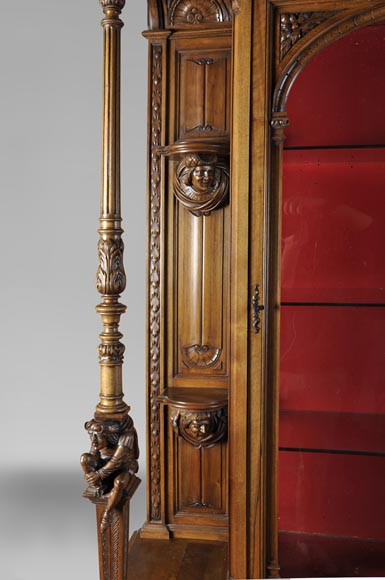 BELLANGER, cabinetmaker - Neo-Renaissance style display cabinet made out of carved walnut with chimeras decor BELLANGER, cabinetmaker - Neo-Renaissance style display cabinet made out of carved walnut with chimeras decor-3