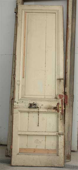 A pair of wooden monumental doors. -6