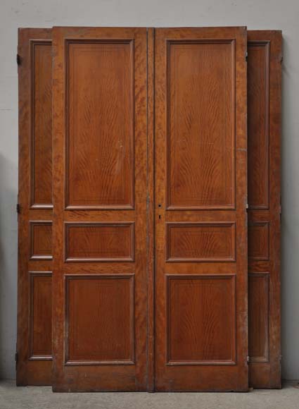 One double-door and two doors made out of mahogany with marquetry frieze decoration One double-door and two doors made out of mahogany with marquetry frieze decoration-0