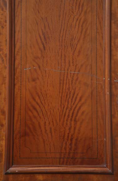 One double-door and two doors made out of mahogany with marquetry frieze decoration One double-door and two doors made out of mahogany with marquetry frieze decoration-12