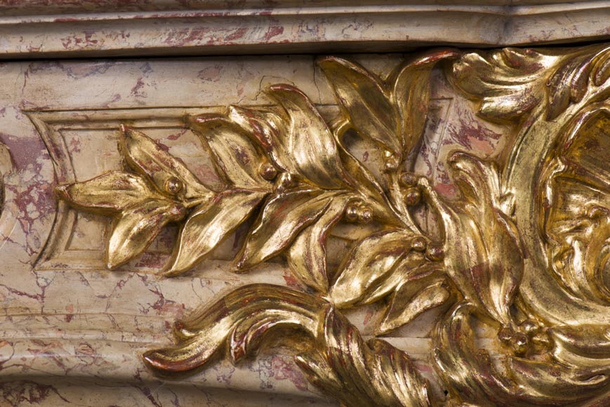 Prestigious antique fireplace in Scagliola as Sarrancolin Fantastico marble made after the fireplace of the Council Room at the Palace of Versailles Prestigious antique fireplace in Scagliola as Sarrancolin Fantastico marble made after the fireplace of the Council Room at the Palace of Versailles-3