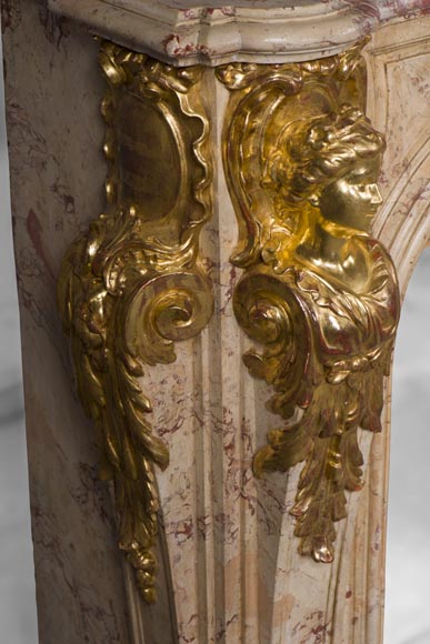 Prestigious antique fireplace in Scagliola as Sarrancolin Fantastico marble made after the fireplace of the Council Room at the Palace of Versailles Prestigious antique fireplace in Scagliola as Sarrancolin Fantastico marble made after the fireplace of the Council Room at the Palace of Versailles-5