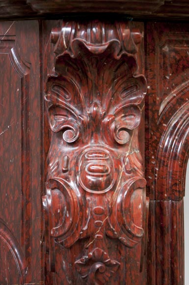 Very beautiful antique Louis XV style opulent fireplace made out of Red Griotte marble Very beautiful antique Louis XV style opulent fireplace made out of Red Griotte marble-6