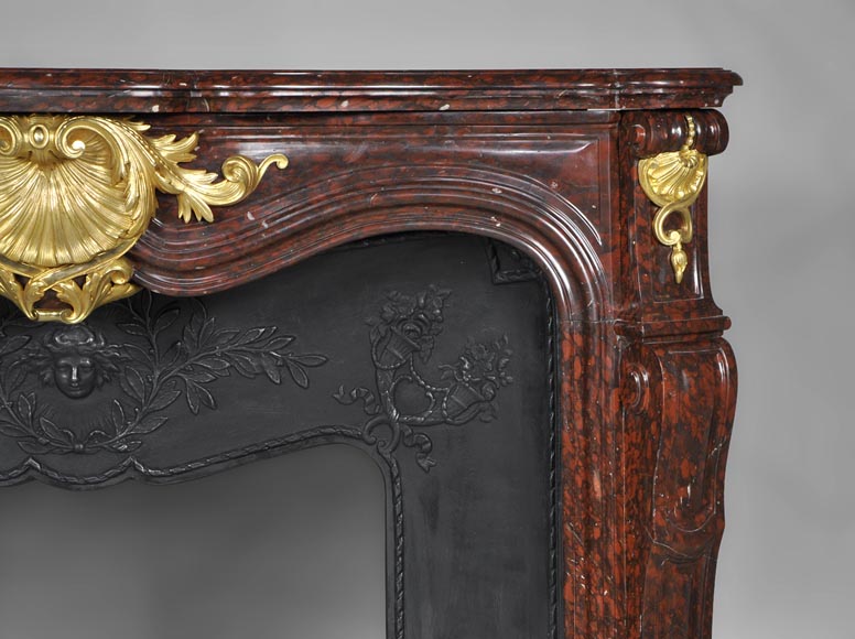 Very beautiful antique Louis XV style fireplace made out of Red Griotte marble with gilded bronze ornaments Very beautiful antique Louis XV style fireplace made out of Red Griotte marble with gilded bronze ornaments-6