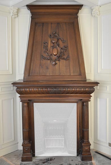 Large antique Neo-Renaissance style fireplace made out of carved walnut with Helm Knight decor Large antique Neo-Renaissance style fireplace made out of carved walnut with Helm Knight decor-0