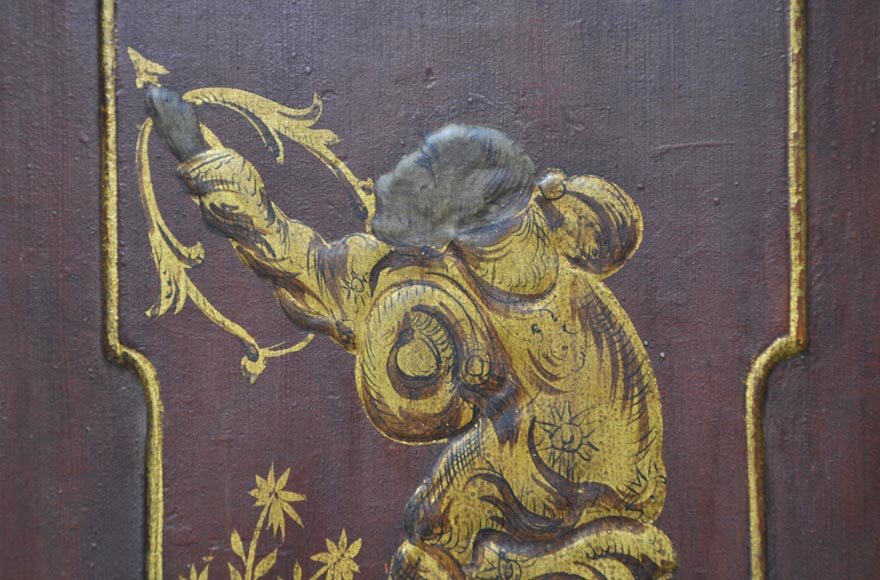 Beautiful antique double door with chinese style decor Beautiful antique double door with chinese style decor-2