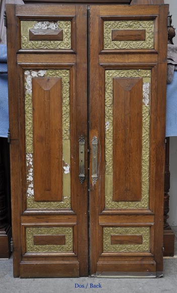 Carved oak wood double door with grotesque decor Carved oak wood double door with grotesque decor-7