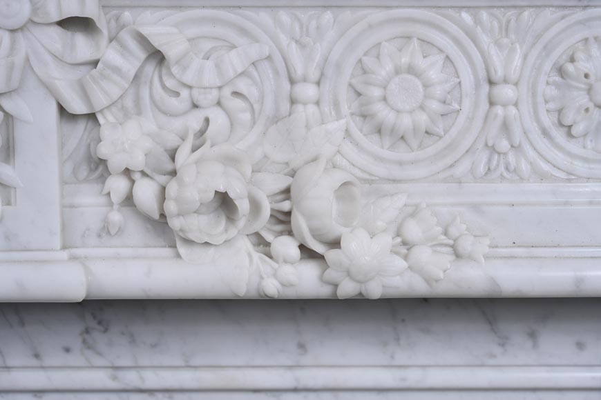 Louis XVI style Carrara marble mantel with floral décor Louis XVI style Carrara marble mantel with floral décor-7