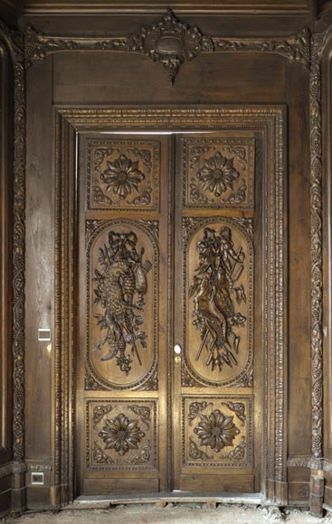 Large antique carved oak wood paneled room with hunting trophies and still lifes decor Large antique carved oak wood paneled room with hunting trophies and still lifes decor-0