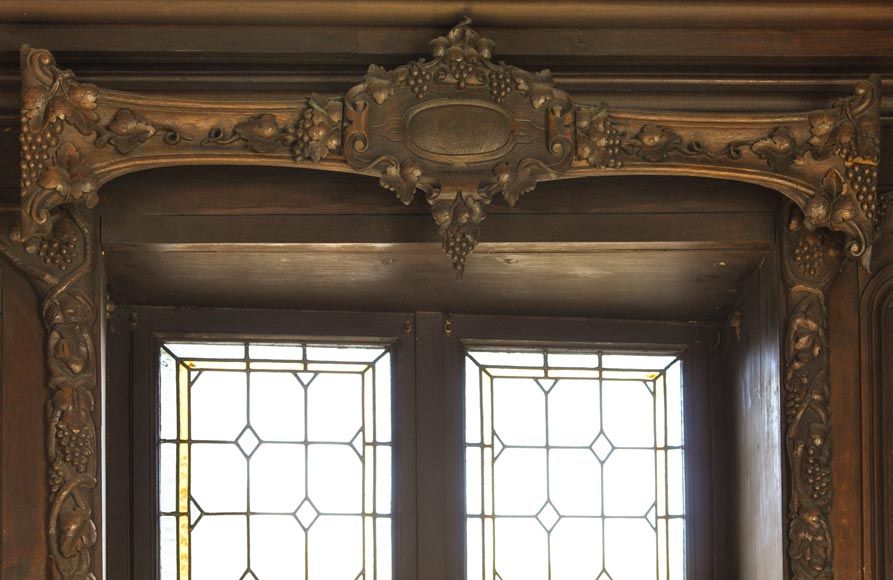 Large antique carved oak wood paneled room with hunting trophies and still lifes decor Large antique carved oak wood paneled room with hunting trophies and still lifes decor-9