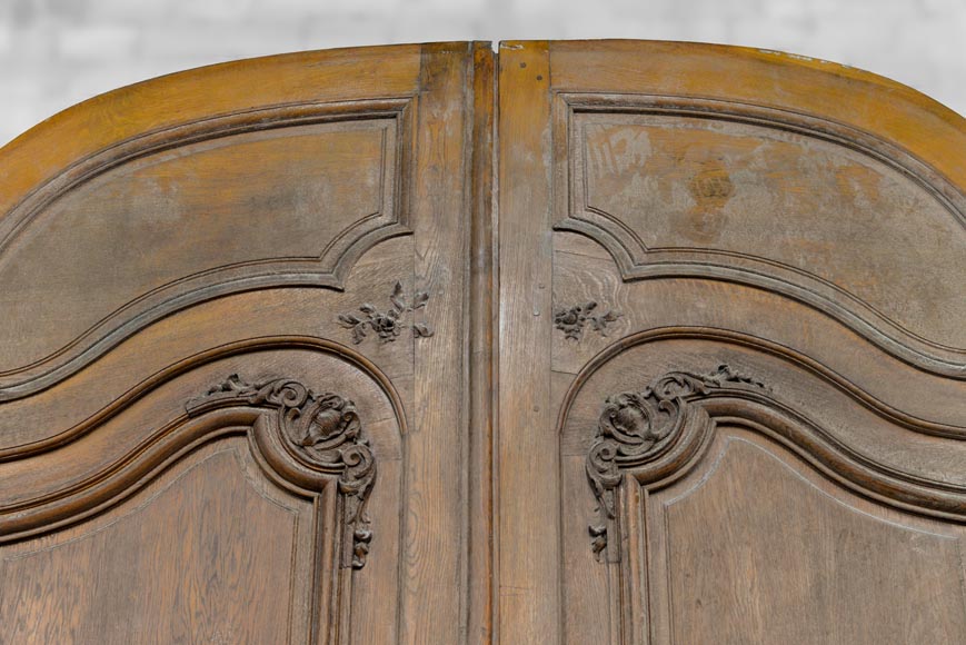 Important and rare door from an Haussmannian building in oakwood, late 19th century Important and rare door from an Haussmannian building in oakwood, late 19th century-1