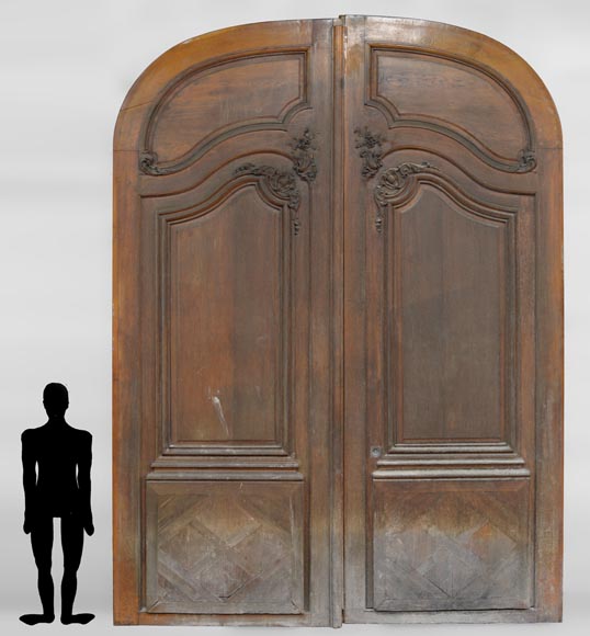 Important and rare door from an Haussmannian building in oakwood, late 19th century Important and rare door from an Haussmannian building in oakwood, late 19th century -0