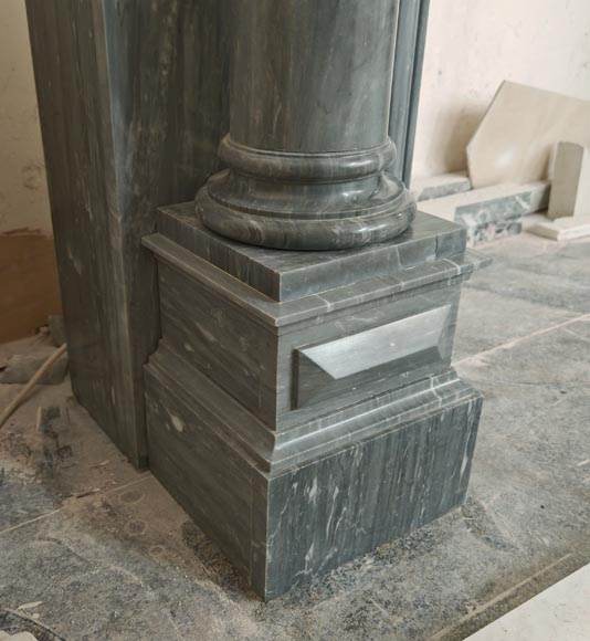 Napoleon III style mantel with detached columns in Turquin marble Napoleon III style mantel with detached columns in Turquin marble-4