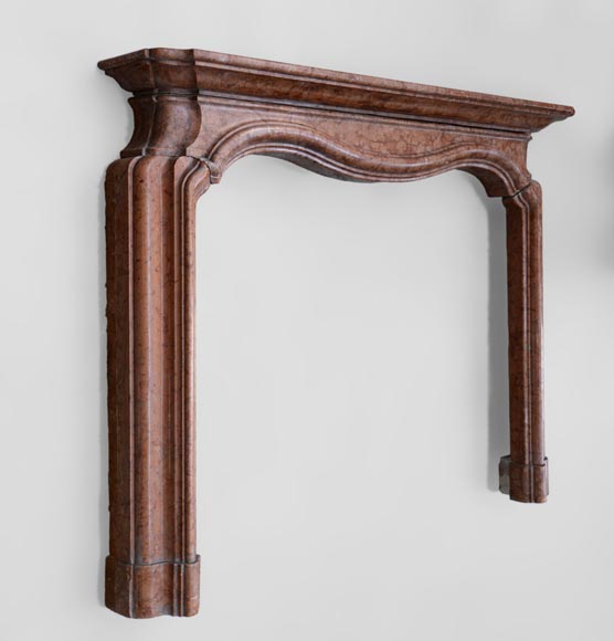 Regence style fireplace in Rosso Verona marble, early 20th century Regence style fireplace in Rosso Verona marble, early 20th century-2