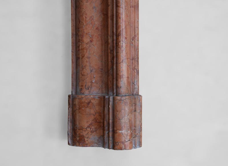 Regence style fireplace in Rosso Verona marble, early 20th century Regence style fireplace in Rosso Verona marble, early 20th century-4