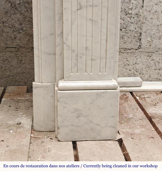 Louis XVI mantel in Carrara marble Louis XVI mantel in Carrara marble-7