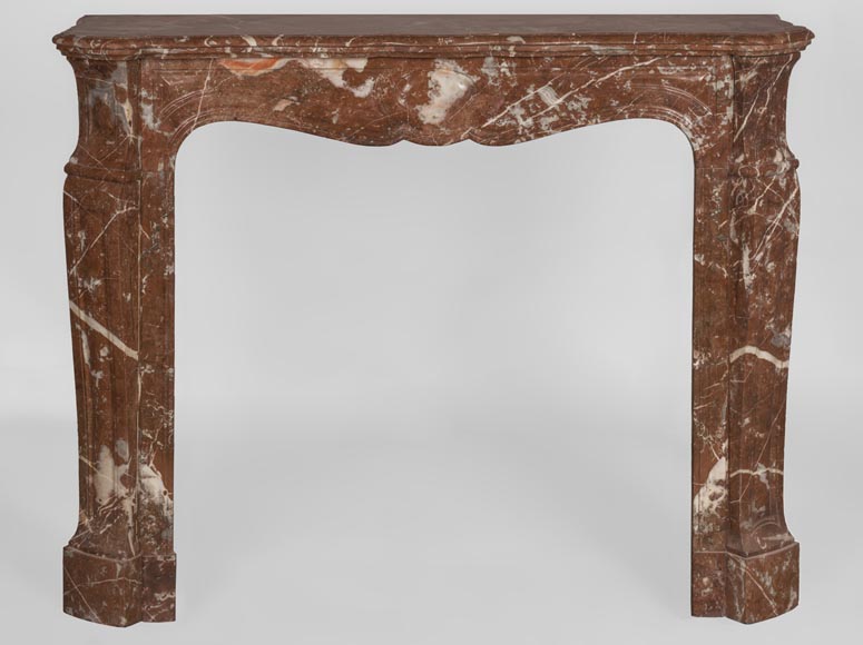 An antique Louis XV style fireplace, Pompadour model, made out of Rouge du Nord marble An antique Louis XV style fireplace, Pompadour model, made out of Rouge du Nord marble-0