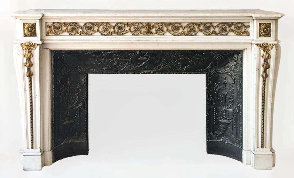 Beautiful Louis XVI style fireplace in white Carrara marble with bronze ornaments Beautiful Louis XVI style fireplace in white Carrara marble with bronze ornaments-0