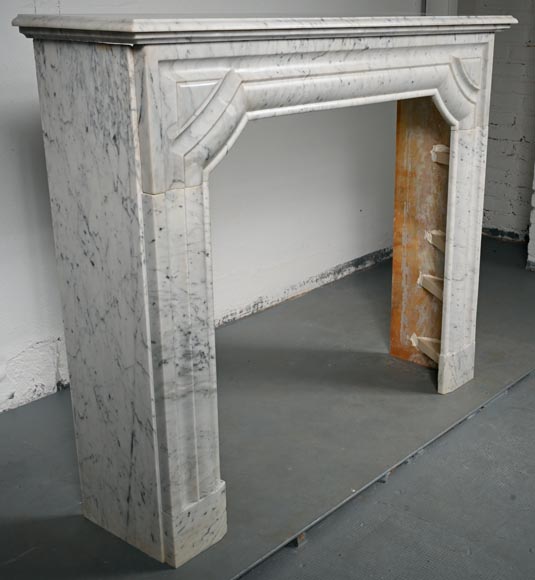 Louis XIV style mantel in speckled Carrara marble Louis XIV style mantel in speckled Carrara marble-3
