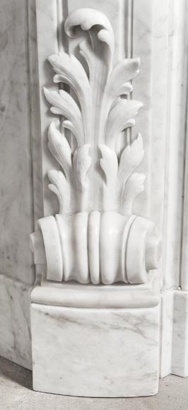 Louis XV style fireplace in Carrara marble, richly decorated with shells and flowers Louis XV style fireplace in Carrara marble, richly decorated with shells and flowers-9