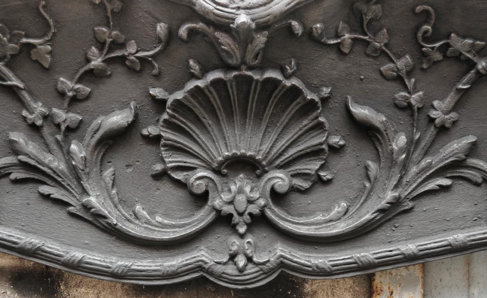 Louis XV style fireplace in Carrara marble, richly decorated with shells and flowers Louis XV style fireplace in Carrara marble, richly decorated with shells and flowers-16
