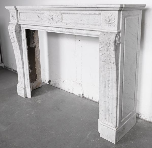 Louis XVI style fireplace in Carrara marble, decorated with acanthus leaves Louis XVI style fireplace in Carrara marble, decorated with acanthus leaves-7