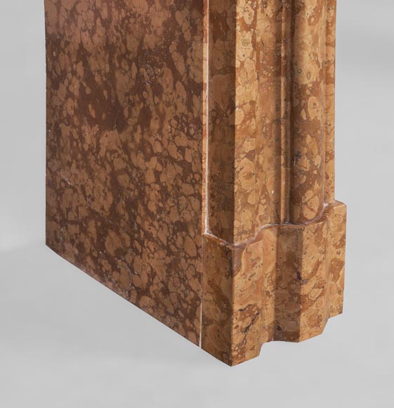 An antique Louis XIV style fireplace made out of Rosso di Verona marble An antique Louis XIV style fireplace made out of Rosso di Verona marble-4