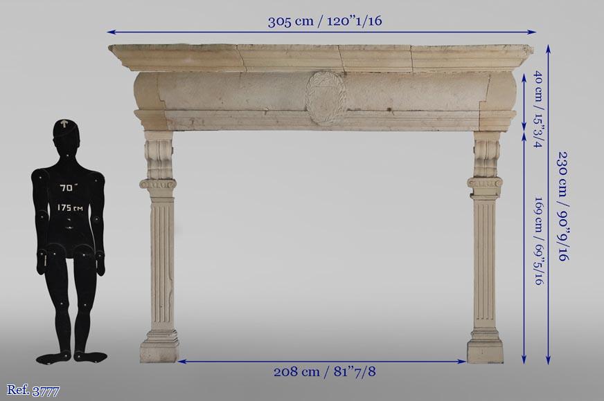 An important 17th century stone fireplace An important 17th century stone fireplace-3