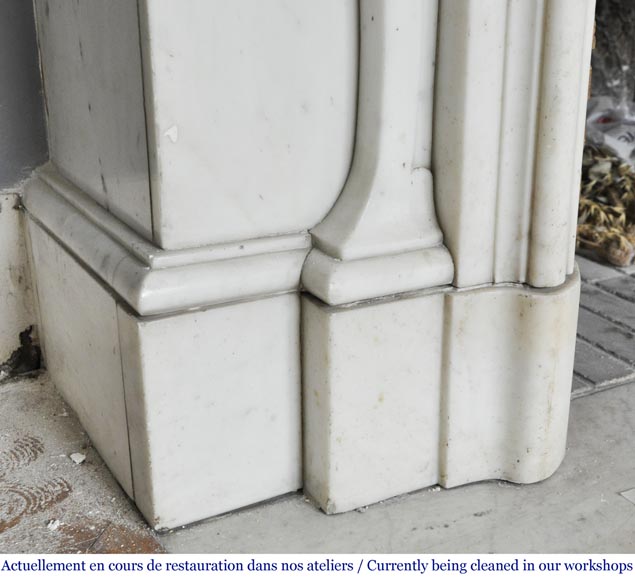 Antique Napoleon III fireplace with a woman's profile decoration in a medallion Antique Napoleon III fireplace with a woman's profile decoration in a medallion-9
