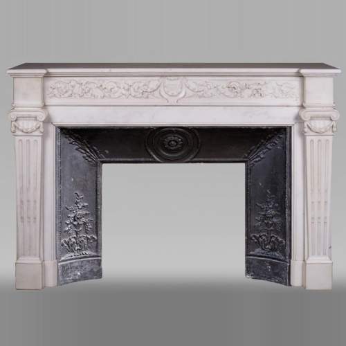 Antique Louis XVI style mantel in Statuary marble from Carrara