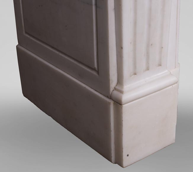 Antique Louis XVI style mantel in Statuary marble from Carrara Antique Louis XVI style mantel in Statuary marble from Carrara-7