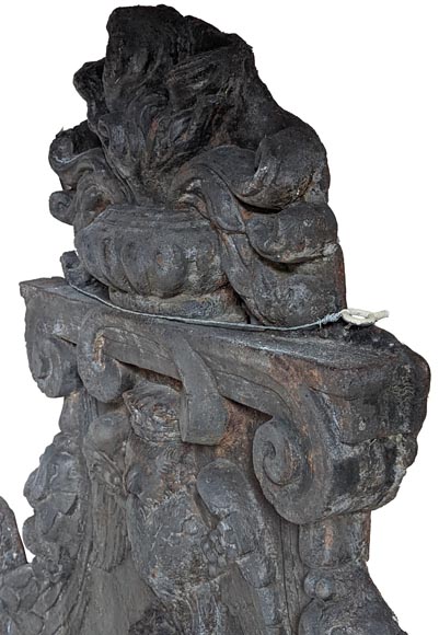 Fireback with the Châtelet coat of arms Fireback with the Châtelet coat of arms-3