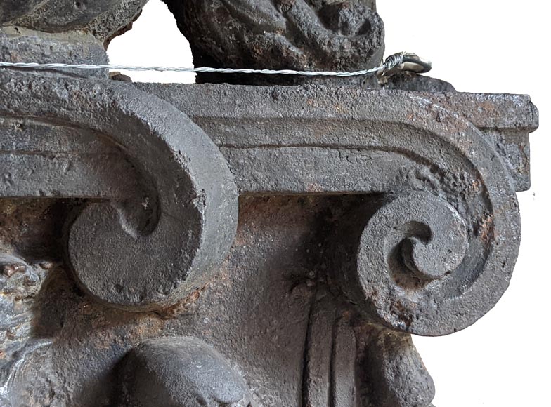 Fireback with the Châtelet coat of arms Fireback with the Châtelet coat of arms-5