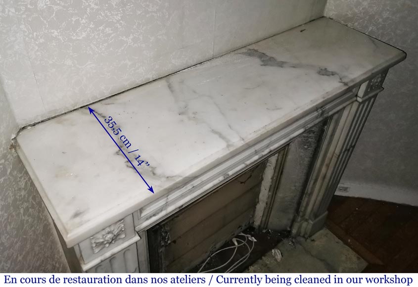 Antique Louis XVI style fireplace with rosette in Arabescato marble Antique Louis XVI style fireplace with rosette in Arabescato marble-8