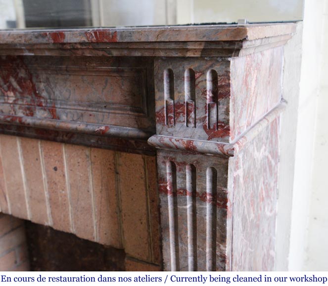 Antique Louis XVI style mantel in Enjugerais marble with its hearth floor Antique Louis XVI style mantel in Enjugerais marble with its hearth floor-6