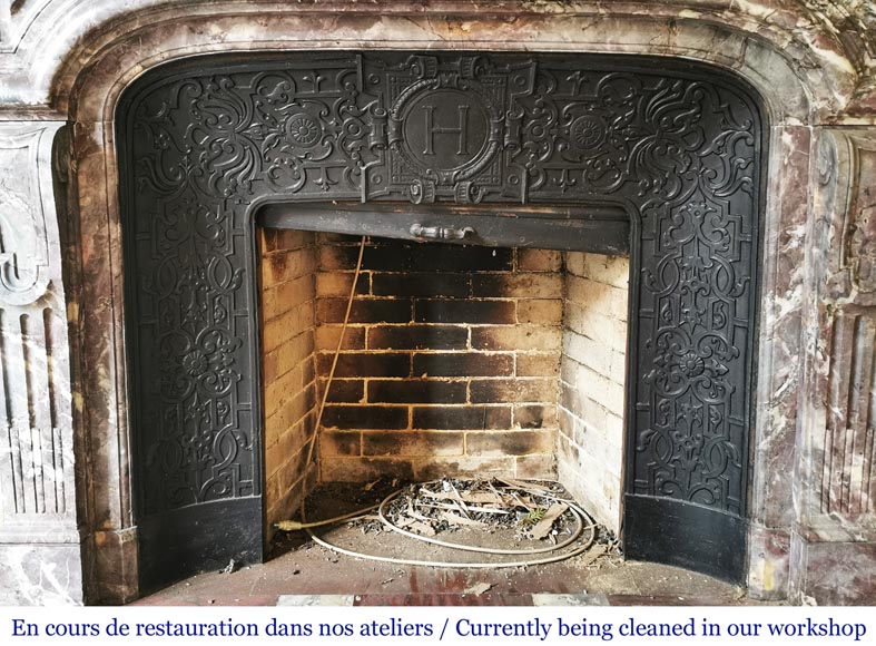 Important antique Regence style mantel in Fleur de pêcher marble Important antique Regence style mantel in Fleur de pêcher marble-10