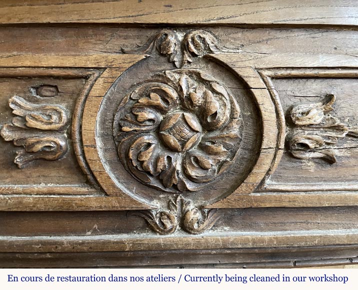 Louis XVI period mantel in oak Louis XVI period mantel in oak-2