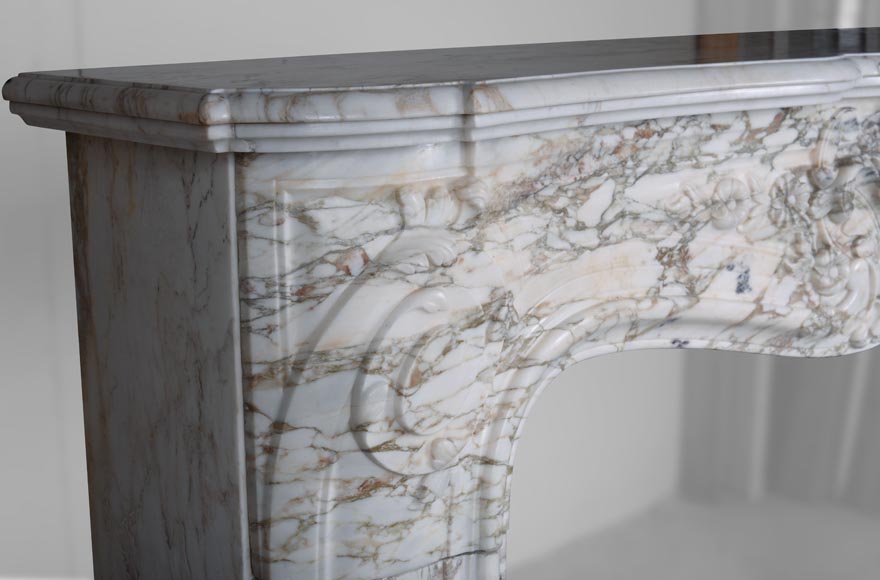 Louis XV style fireplace in Medici Breccia marble with a fleur-de-lys motif in acanthus leaves Louis XV style fireplace in Medici Breccia marble with a fleur-de-lys motif in acanthus leaves-5