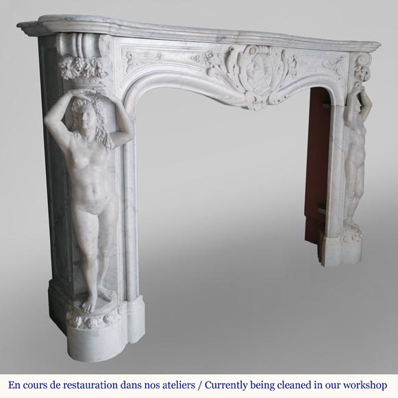 Rich and original Napoleon III fireplace in Carrara marble with caryatids and a man's profile Rich and original Napoleon III fireplace in Carrara marble with caryatids and a man's profile-4