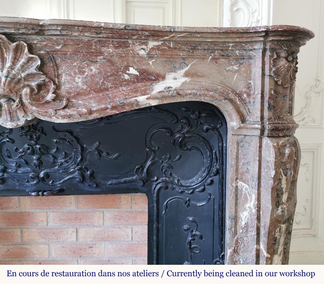 Important Louis XV style fireplace with three shells in Rouge du Nord marble Important Louis XV style fireplace with three shells in Rouge du Nord marble-7