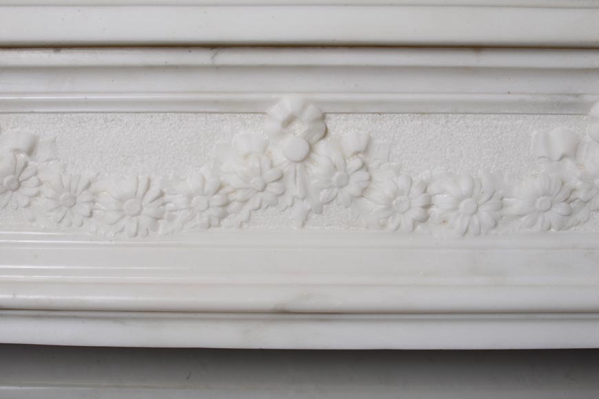 Louis XVI style statuary Carrara marble mantel with detached quiver shaped columns Louis XVI style statuary Carrara marble mantel with detached quiver shaped columns-4