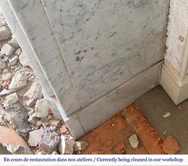 Louis XIV style fireplace in Carrara marble Louis XIV style fireplace in Carrara marble -4