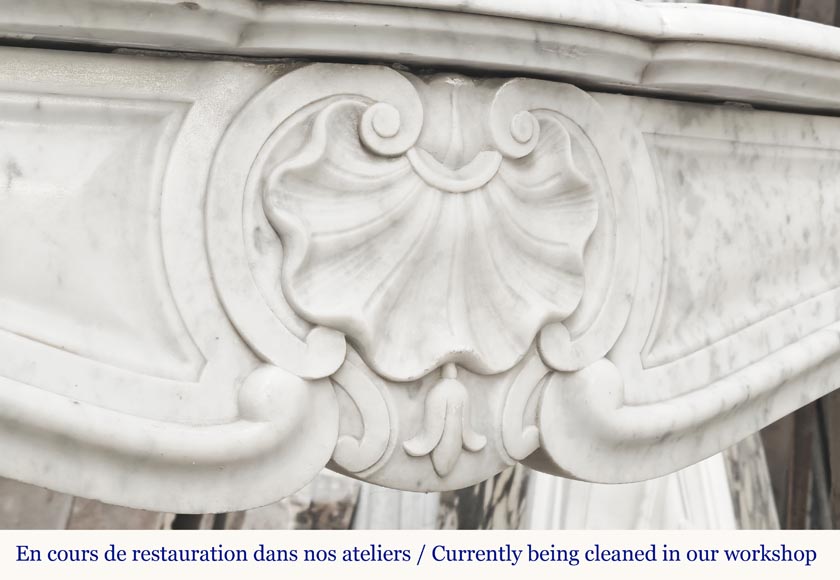 Louis XV style fireplace with three shells, in Carrara marble Louis XV style fireplace with three shells, in Carrara marble-2