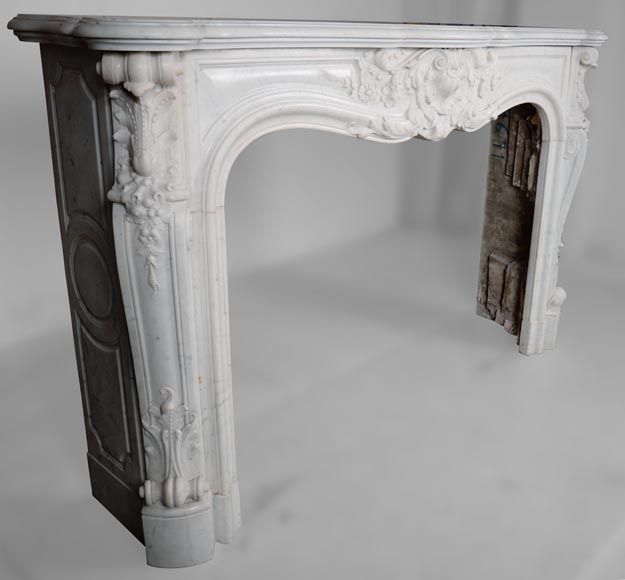Louis XV style fireplace in Carrara marble Louis XV style fireplace in Carrara marble-6