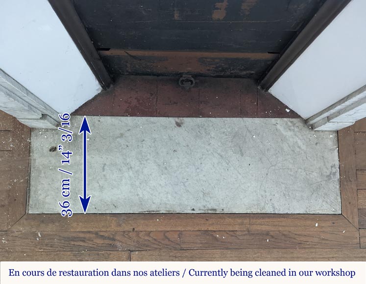 Small and original mantel with a rounded entablature in Arabescato marble Small and original mantel with a rounded entablature in Arabescato marble-8