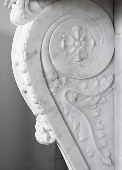 Napoleon III style scroll fireplace, richly sculpted, in Carrara marble Napoleon III style scroll fireplace, richly sculpted, in Carrara marble-5