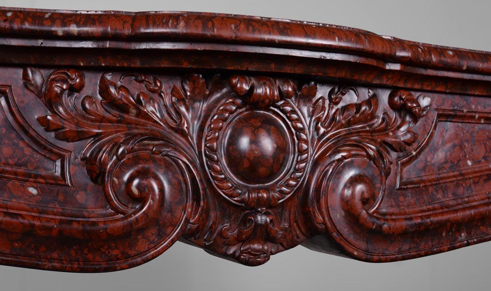 Beautiful Griotte Red marble mantel with a cabochon in an ancanthus leaves surround Beautiful Griotte Red marble mantel with a cabochon in an ancanthus leaves surround-2
