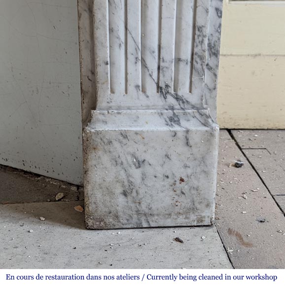 Antique Louis XVI period fireplace in veined marble Antique Louis XVI period fireplace in veined marble-7